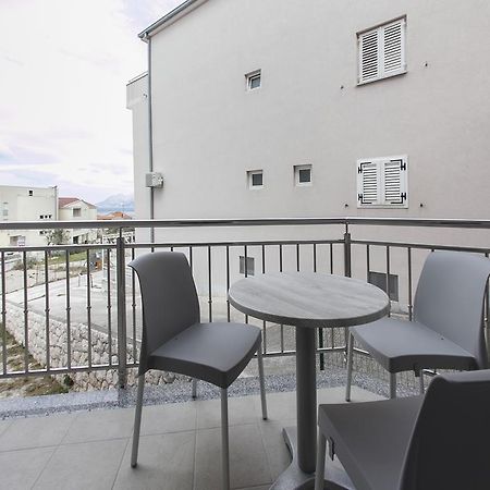 Guesthouse Villa Klara Baška Voda Buitenkant foto
